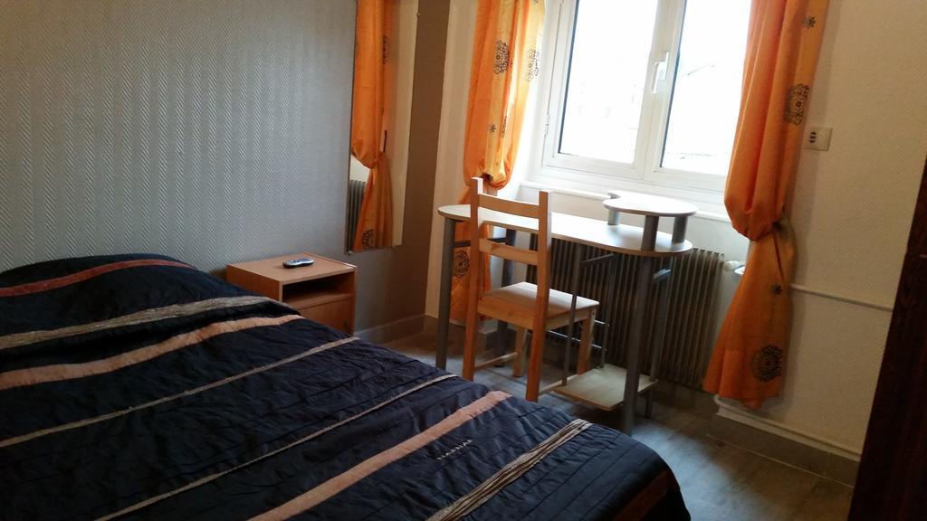 Hotel D'Alsace Villeurbanne Pokoj fotografie